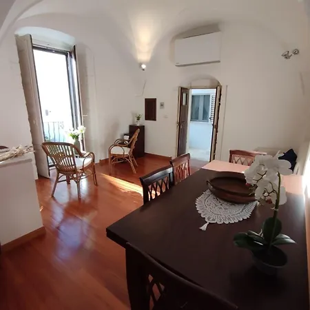 Girolamo Location * Cisternino
